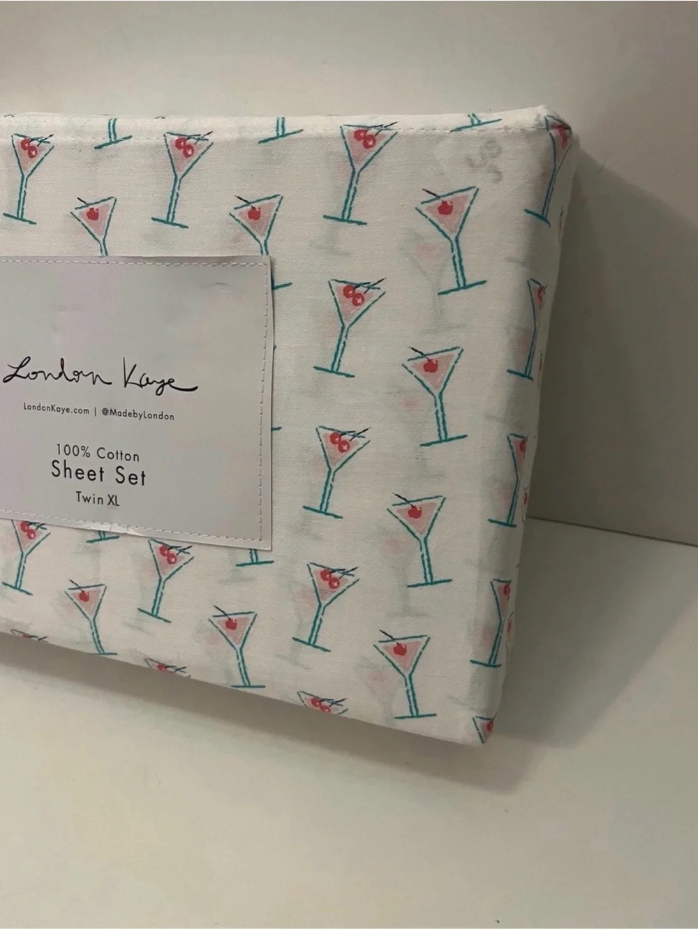 London Kaye Twin XL Size Cotton Sheet Set Martini Glasses Print White Pink Green